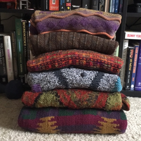 VINTAGE SWEATERS